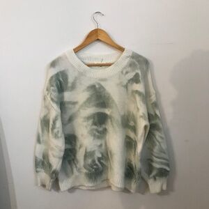 Miracle Marble Green Longsleeve Sweater